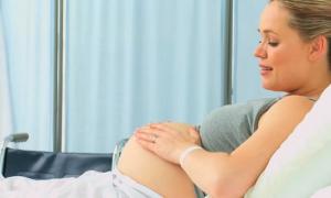 Приснилась беременность мамы – трактовка сновидения по различным сонникам